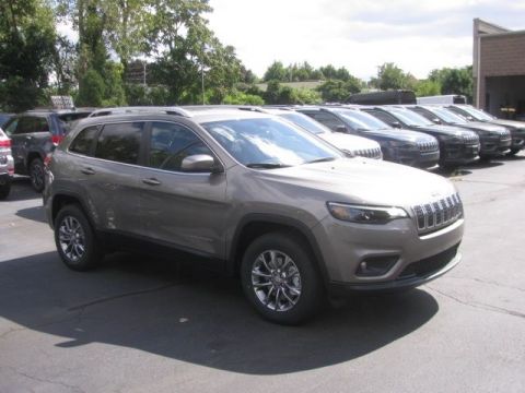 New 2020 JEEP Cherokee Latitude Plus